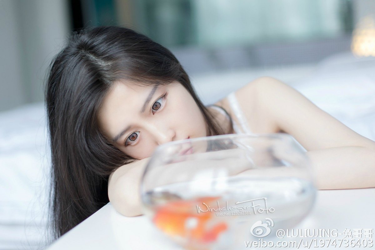 既有颜值又有身材的ChinaJoy美人LULIUJING兔哥哥