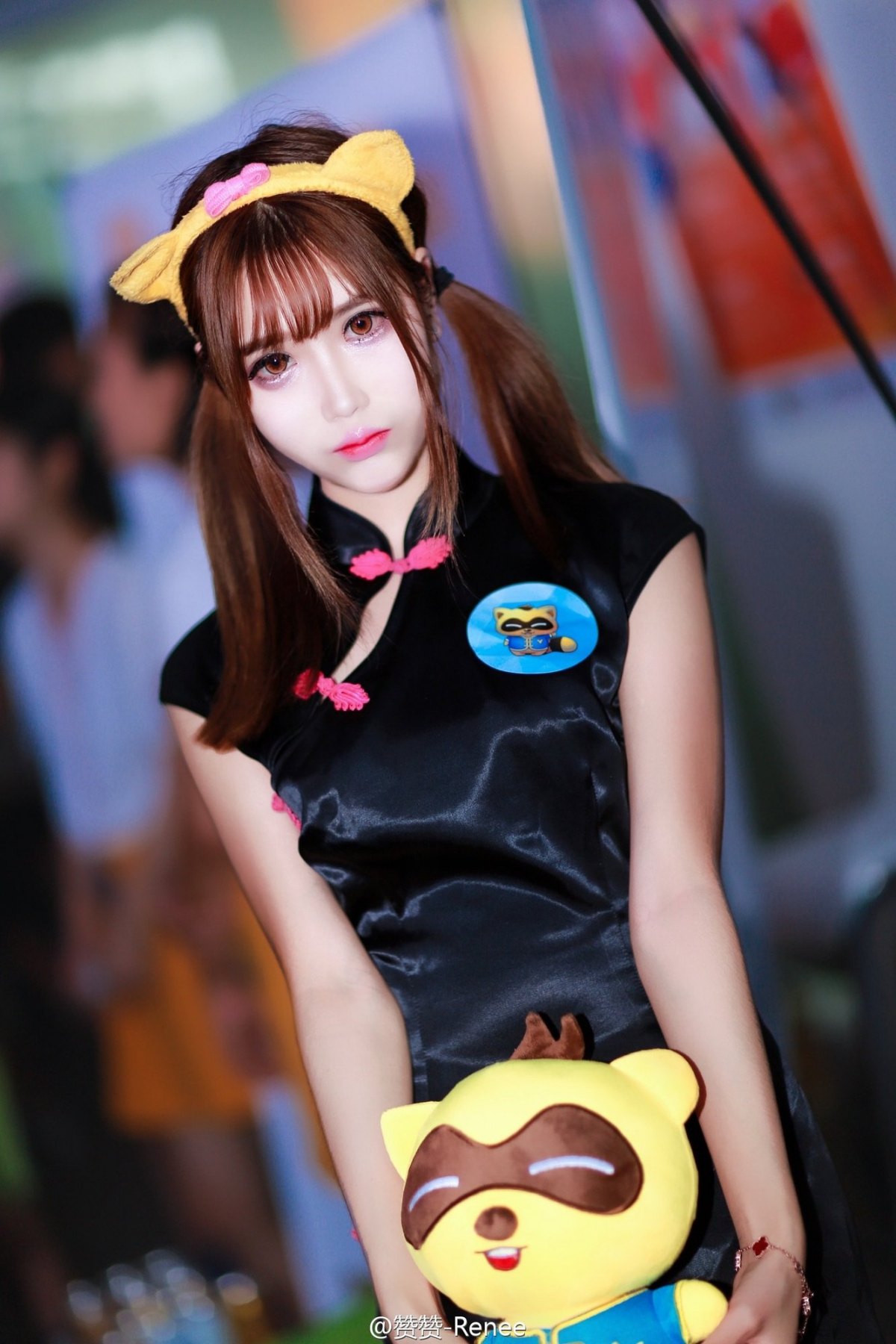 品珂互动传媒签约Showgirl美女赞赞Renee