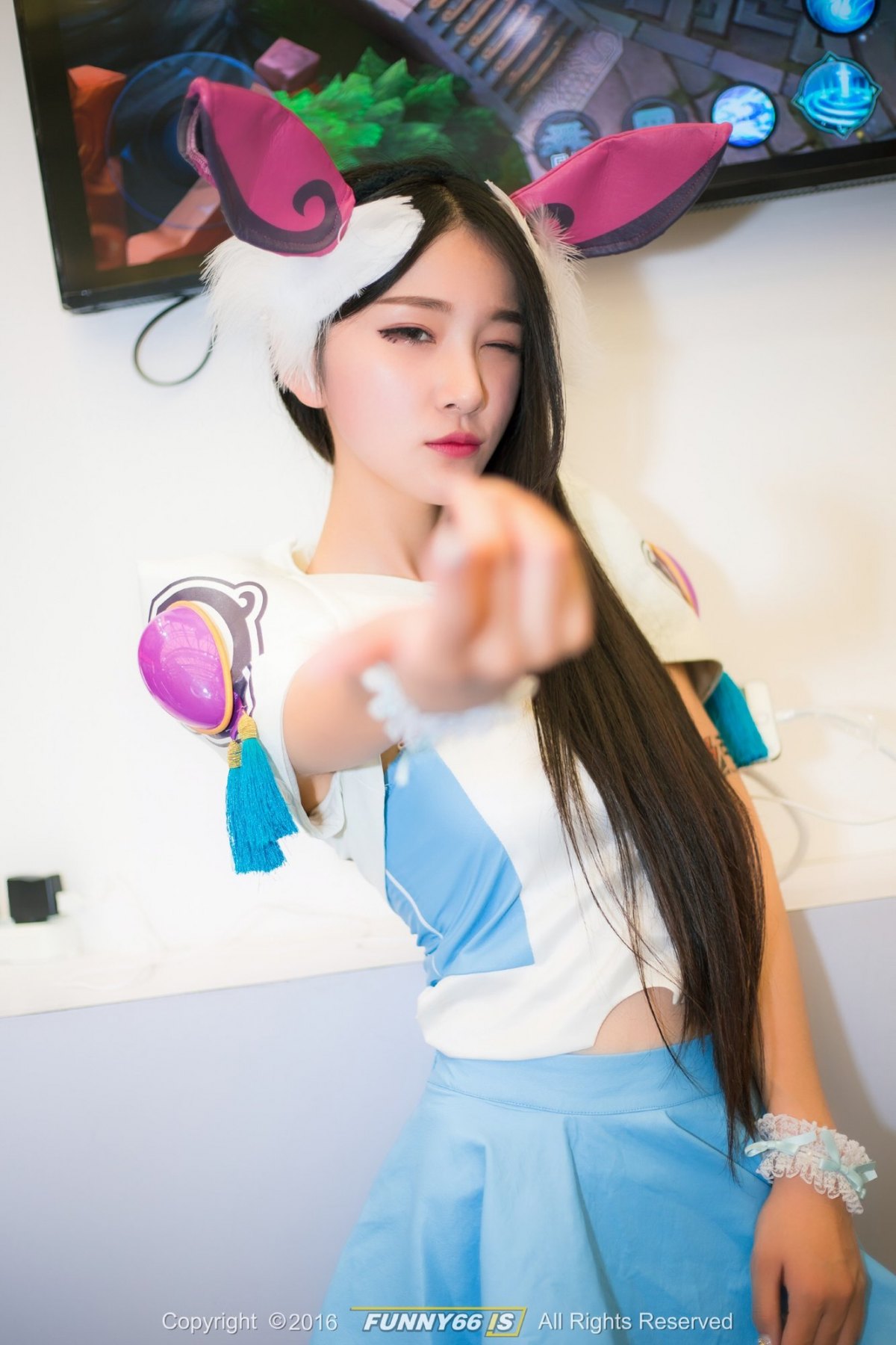 2016电魂游戏展台showgirl美女林亦梦
