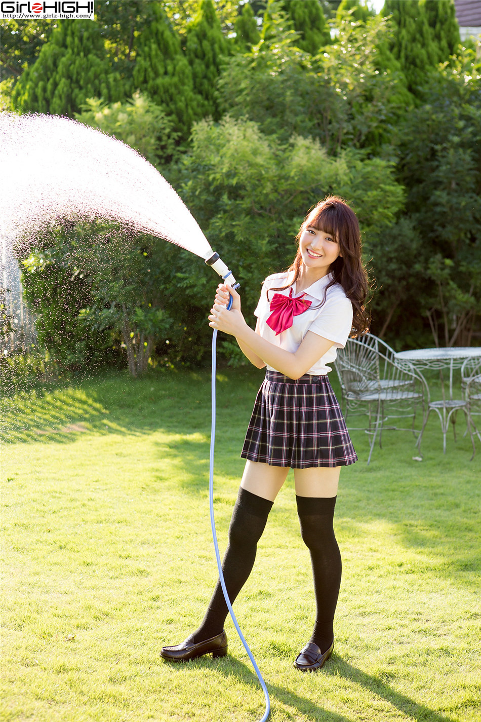 日本清纯少女近藤あさみ室外湿身性感诱惑人体写真